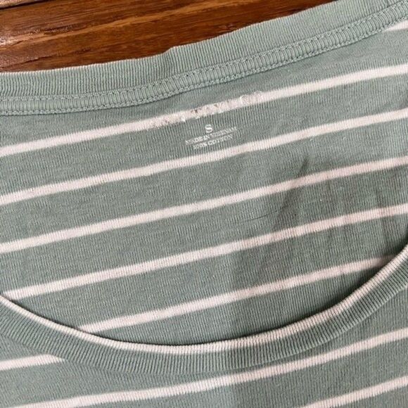 * Ann Taylor Top - Picture 3 of 3